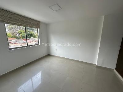Casa de 5 alcobas en venta en La Victoria, Bucaramanga, 300 m² · foto 10 de 20
