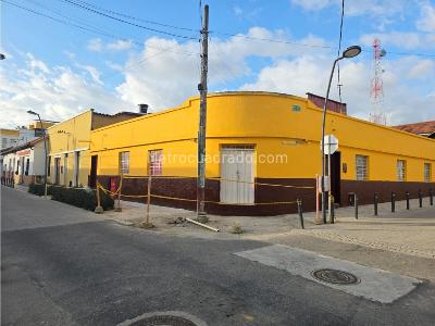Casa de 5 alcobas en venta en Garica Rovira, Bucaramanga, 260 m² · foto 2 de 18