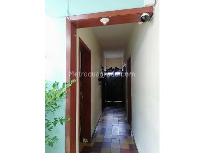 Casa de 5 alcobas en venta en Garica Rovira, Bucaramanga, 260 m² · foto 10 de 18