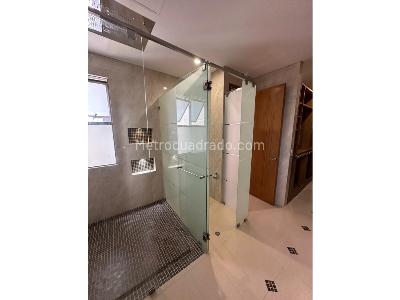 Apartamento de 4 alcobas en venta en Cabecera, Bucaramanga, 250 m² · foto 13 de 16