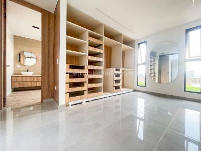 Casa de 5 alcobas en venta en Lagos Del Cacique, Bucaramanga, 486 m² · foto 18 de 20