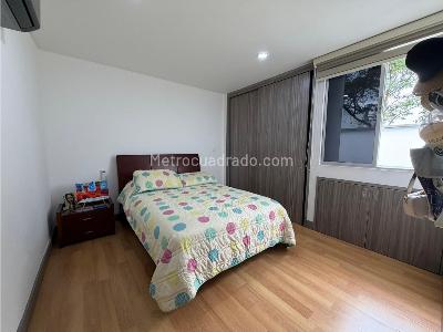 Casa de 3 alcobas en venta en Lagos Del Cacique, Bucaramanga, 226 m² · foto 12 de 19