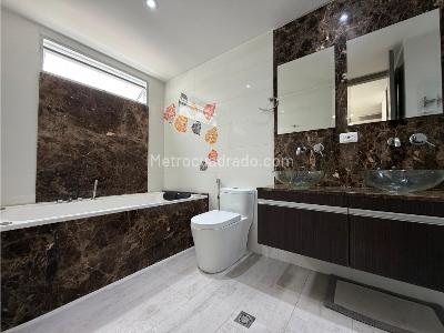 Casa de 3 alcobas en venta en Lagos Del Cacique, Bucaramanga, 226 m² · foto 16 de 19