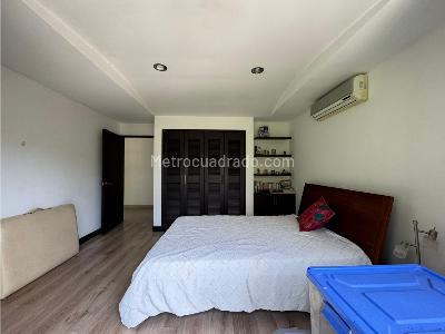 Casa de 3 alcobas en venta en Cabecera Del Llano, Bucaramanga, 596 m² · foto 18 de 20