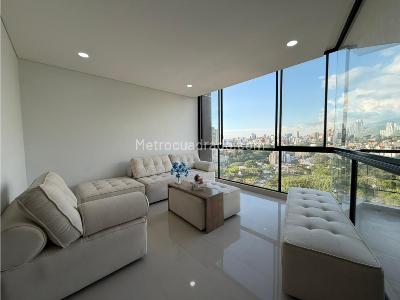 Apartamento de 3 alcobas en venta en Lagos Del Cacique, Bucaramanga, 160 m² · foto 2 de 15