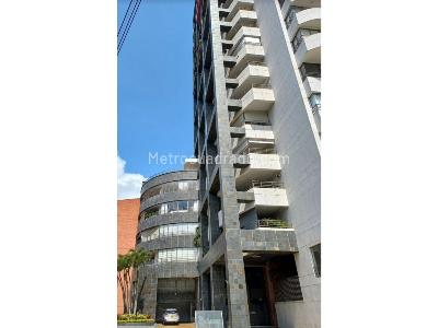 Apartamento de 3 alcobas en venta en Cabecera, Bucaramanga, 303 m² · foto 3 de 13