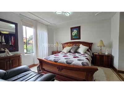 Casa de 5 alcobas en venta en Lagos Del Cacique, Bucaramanga, 693 m² · foto 7 de 16
