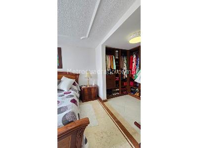 Casa de 5 alcobas en venta en Lagos Del Cacique, Bucaramanga, 693 m² · foto 8 de 16