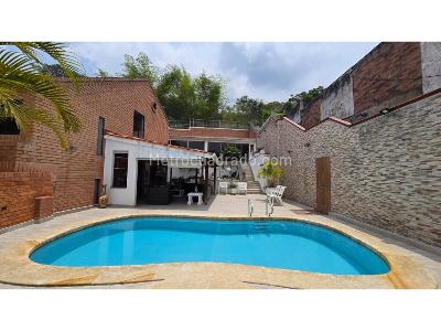 Casa de 5 alcobas en venta en Lagos Del Cacique, Bucaramanga, 693 m² · foto 12 de 16