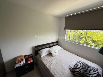 Apartamento de 3 alcobas en venta en Versalle, Bucaramanga, 96 m² · foto 6 de 11