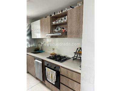 Apartamento de 3 alcobas en venta en Anillo Vial, Bucaramanga, 99 m² · foto 9 de 15