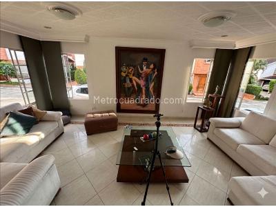 Casa de 5 alcobas en venta en Cañaveral, Bucaramanga, 324 m² · foto 2 de 7