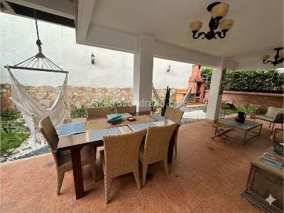 Casa de 5 alcobas en venta en Cañaveral, Bucaramanga, 324 m² · foto 4 de 7