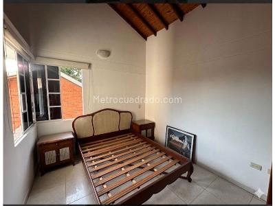 Casa de 5 alcobas en venta en Cañaveral, Bucaramanga, 324 m² · foto 6 de 7