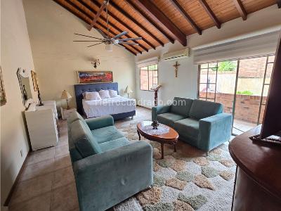 Casa de 5 alcobas en venta en Lagos Del Cacique, Bucaramanga, 300 m² · foto 13 de 20