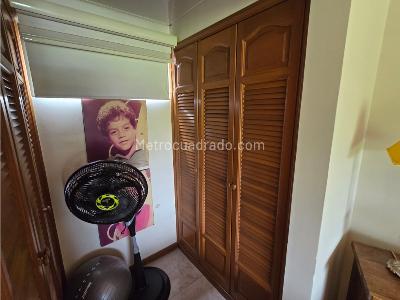 Casa de 5 alcobas en venta en Lagos Del Cacique, Bucaramanga, 300 m² · foto 17 de 20