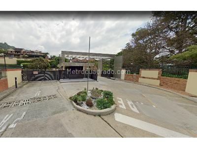 Casa de 5 alcobas en venta en Lagos Del Cacique, Bucaramanga, 300 m² · foto 2 de 20