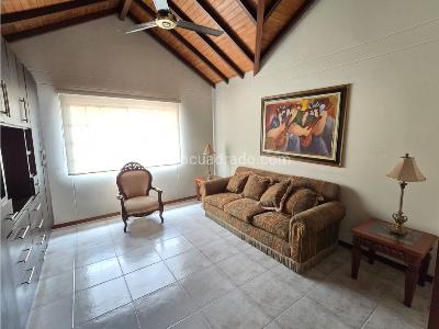 Casa de 5 alcobas en venta en Lagos Del Cacique, Bucaramanga, 300 m² · foto 6 de 20
