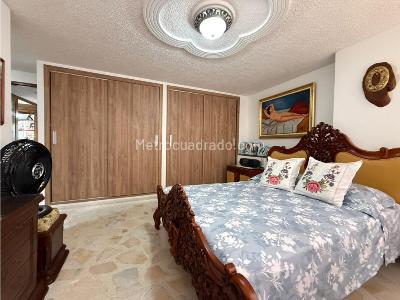 Apartamento de 4 alcobas en venta en Cabecera Del Llano, Bucaramanga, 152 m² · foto 12 de 19