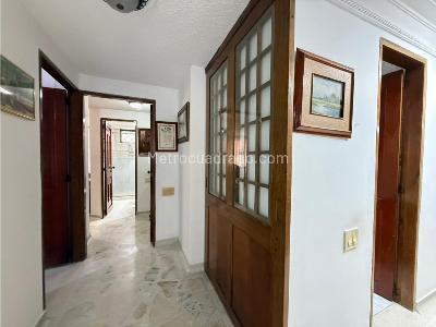 Apartamento de 4 alcobas en venta en Cabecera Del Llano, Bucaramanga, 152 m² · foto 7 de 19