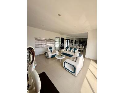 Casa de 5 alcobas en venta en Ruitoque, Bucaramanga, 745 m² · foto 3 de 20