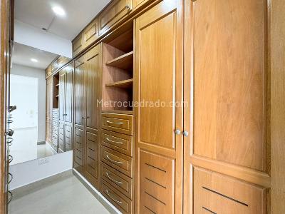 Apartamento de 4 alcobas en venta en Cabecera Del Llano, Bucaramanga, 180 m² · foto 9 de 20