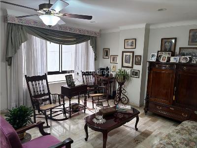 Apartamento de 5 alcobas en venta en Cabecera, Bucaramanga, 220 m² · foto 4 de 11