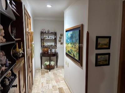 Apartamento de 5 alcobas en venta en Cabecera, Bucaramanga, 220 m² · foto 8 de 11