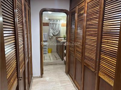 Apartamento de 5 alcobas en venta en Cabecera, Bucaramanga, 220 m² · foto 10 de 11