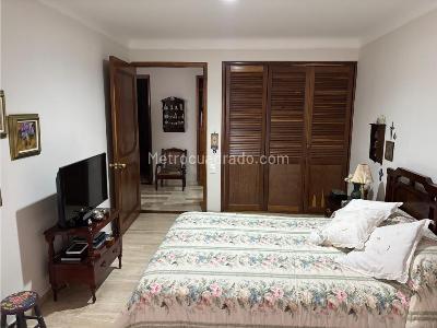 Apartamento de 5 alcobas en venta en Cabecera, Bucaramanga, 220 m² · foto 11 de 11