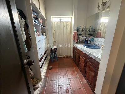 Casa de 5 alcobas en venta en Cabecera, Bucaramanga, 461 m² · foto 13 de 20