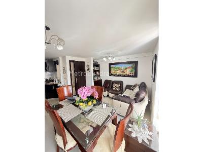 Apartamento de 3 alcobas en venta en Diamante, Bucaramanga, 73 m² · foto 2 de 17