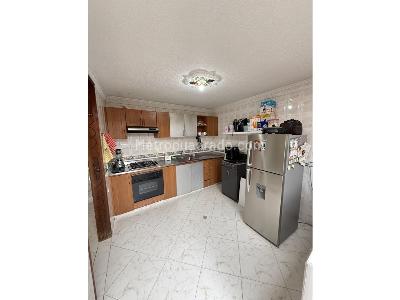 Casa de 3 alcobas en venta en Casco Antiguo, Floridablanca, 150 m² · foto 6 de 16