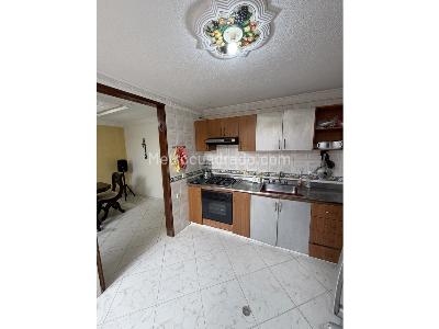 Casa de 3 alcobas en venta en Casco Antiguo, Floridablanca, 150 m² · foto 7 de 16