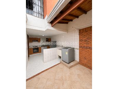 Casa de 3 alcobas en venta en Casco Antiguo, Floridablanca, 150 m² · foto 8 de 16