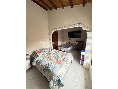 Casa de 3 alcobas en venta en Casco Antiguo, Floridablanca, 150 m² · foto 10 de 16