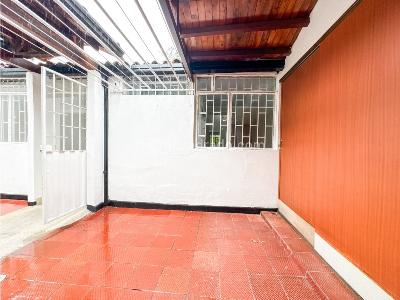 Casa de 5 alcobas en venta en Diamante, Bucaramanga, 195 m² · foto 2 de 14
