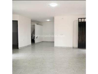 Casa de 4 alcobas en venta en San Francisco, Bucaramanga, 320 m² · foto 3 de 9