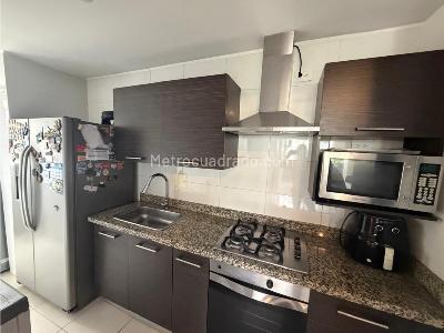 Apartamento de 3 alcobas en venta en Mejoras Publicas, Bucaramanga, 83 m² · foto 6 de 13