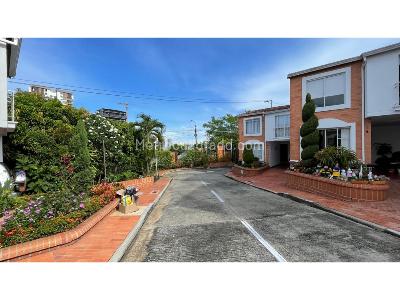Casa de 3 alcobas en venta en Lagos Del Cacique, Bucaramanga, 150 m² · foto 2 de 20