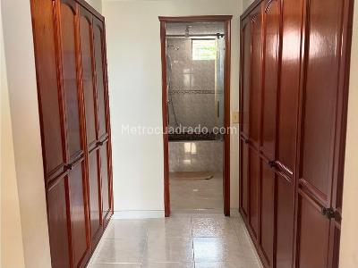 Apartamento de 4 alcobas en venta en La Floresta, Bucaramanga, 190 m² · foto 9 de 16