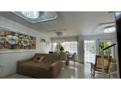 Casa de 5 alcobas en venta en Provenza, Bucaramanga, 180 m² · foto 2 de 20