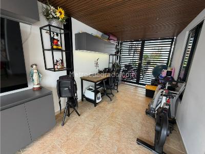 Casa de 4 alcobas en venta en Lagos Del Cacique, Bucaramanga, 270 m² · foto 10 de 19