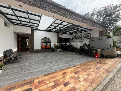 Casa de 4 alcobas en venta en Lagos Del Cacique, Bucaramanga, 270 m² · foto 3 de 19