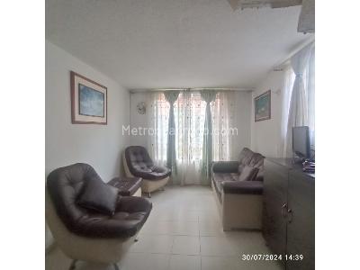 Casa de 4 alcobas en venta en Senderos De Funza, Funza, 73 m² · foto 3 de 15