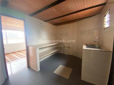 Casa de 5 alcobas en venta en Centro De Funza, Funza, 1176 m² · foto 14 de 20