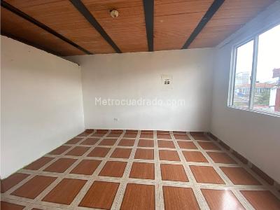 Casa de 5 alcobas en venta en Centro De Funza, Funza, 1176 m² · foto 6 de 20