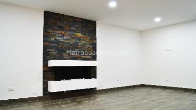 Casa de 5 alcobas en venta en Mandalay, Bogotá, 450 m² · foto 10 de 20
