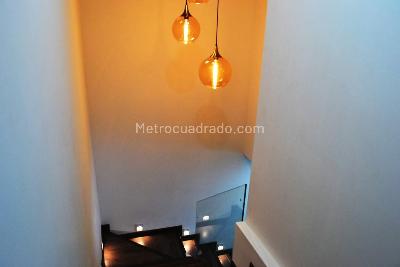 Casa de 5 alcobas en venta en Mandalay, Bogotá, 450 m² · foto 13 de 20
