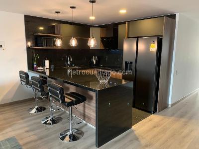 Casa de 5 alcobas en venta en Mandalay, Bogotá, 450 m² · foto 15 de 20